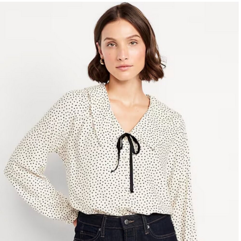 Old Navy Petite Crepe Button Down Top NWT SOLD OUT